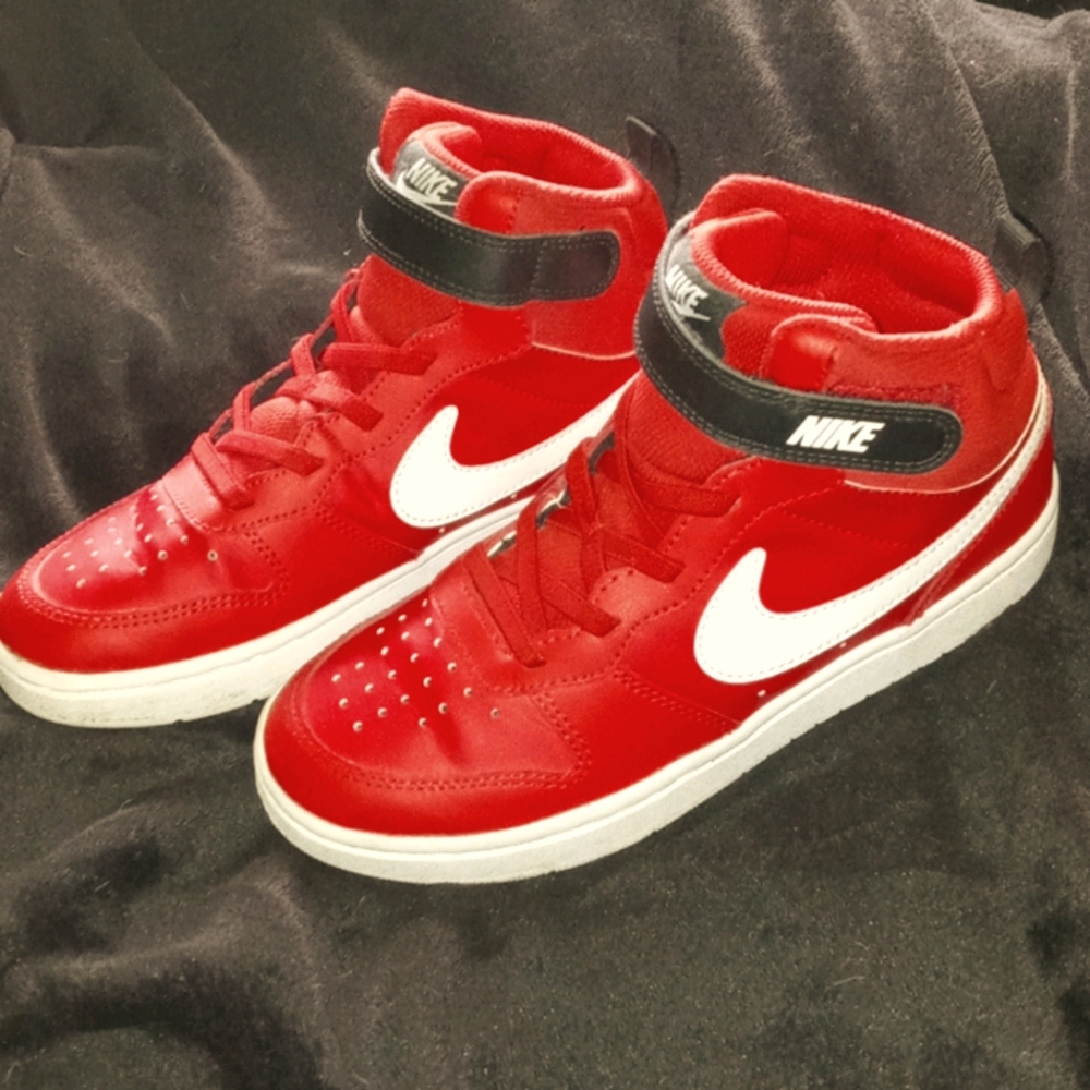 Boys Nike